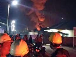 Kebakaran Tangki Pabrik di Dumai Telan Dua Korban